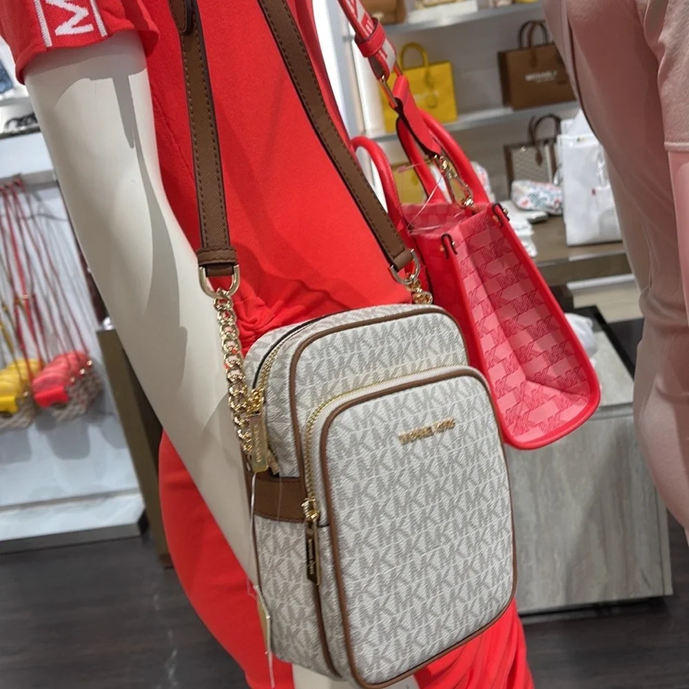Michael Kors Women's Jet Set Travel Medium Logo Adult Crossbody Bag Vanilla - Picture 9 of 16